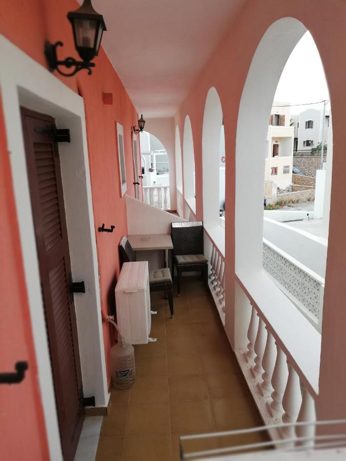 Christina Pension Karterados (Santorini) Exterior foto